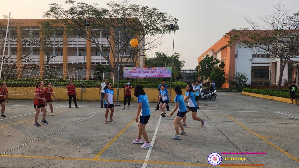 Hội thao bóng chuyền hơi nữ chào mừng ngày quốc tế phụ nữ 8/3/2023