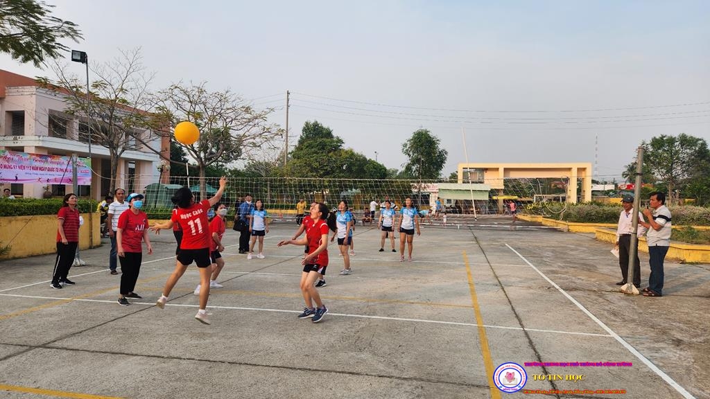 Hội thao bóng chuyền hơi nữ chào mừng ngày quốc tế phụ nữ 8/3/2023