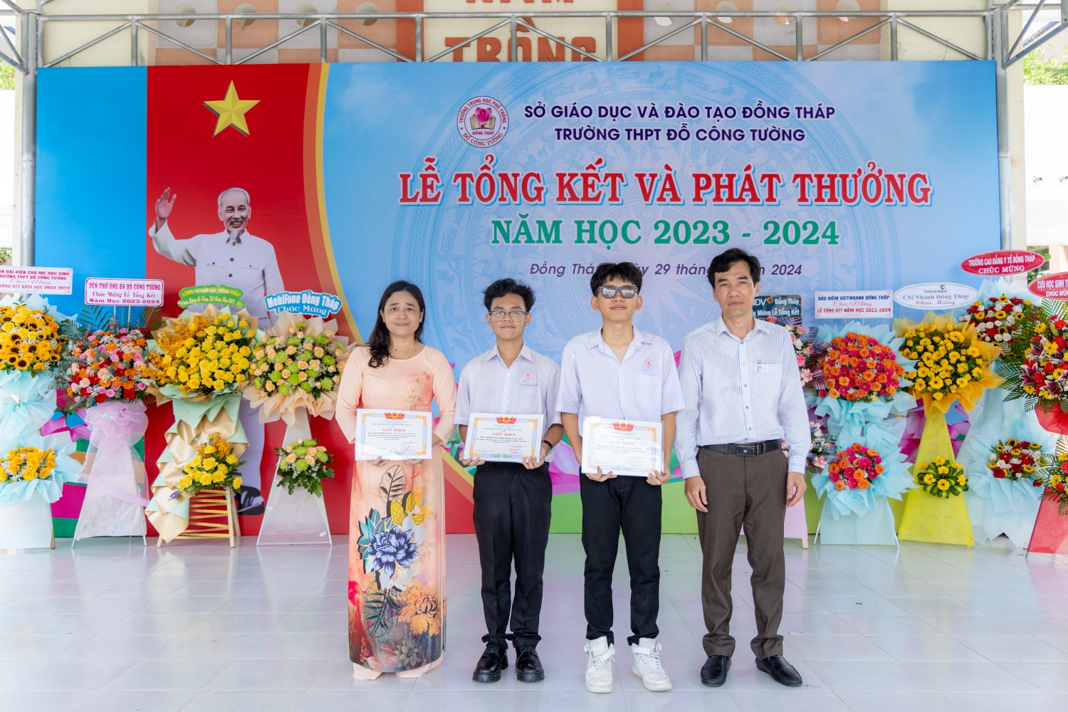 LỄ TỔNG KẾT VÀ PHÁT THƯỞNG NĂM HỌC 2023 2024