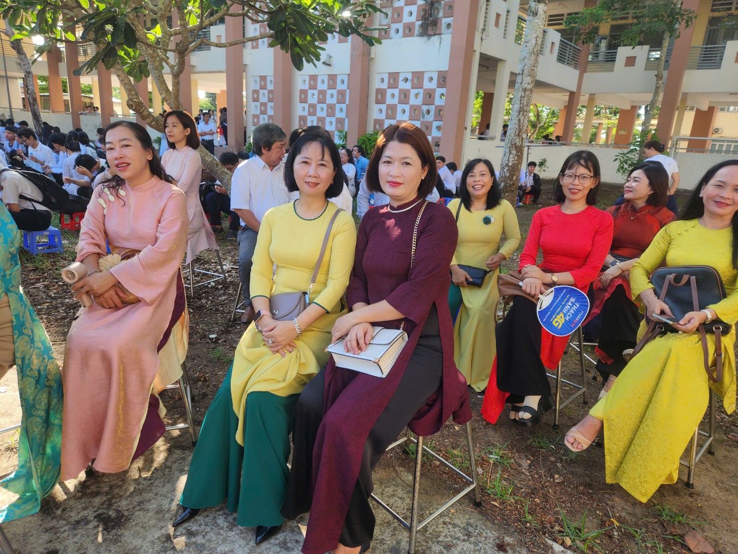 Lễ Tổng kết - phát thưởng và tri ân trưởng thành cho học sinh khối 12 năm học 2025 - 2026