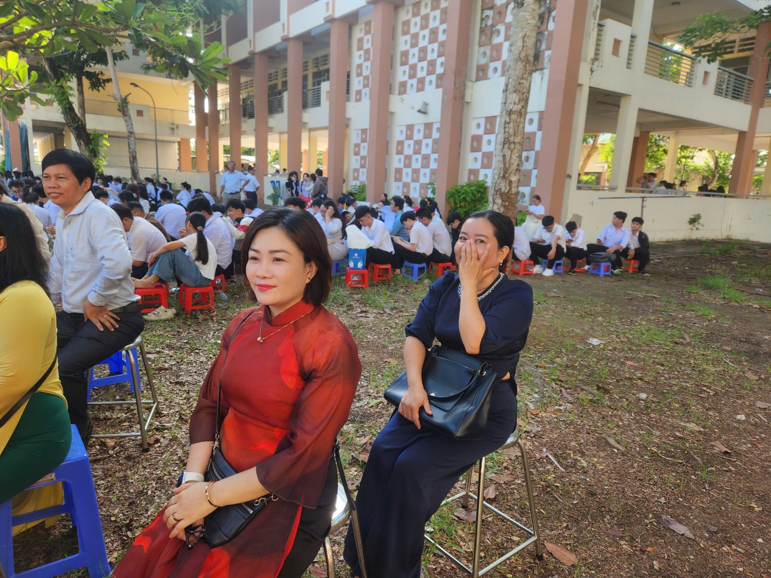 Lễ Tổng kết - phát thưởng và tri ân trưởng thành cho học sinh khối 12 năm học 2025 - 2026